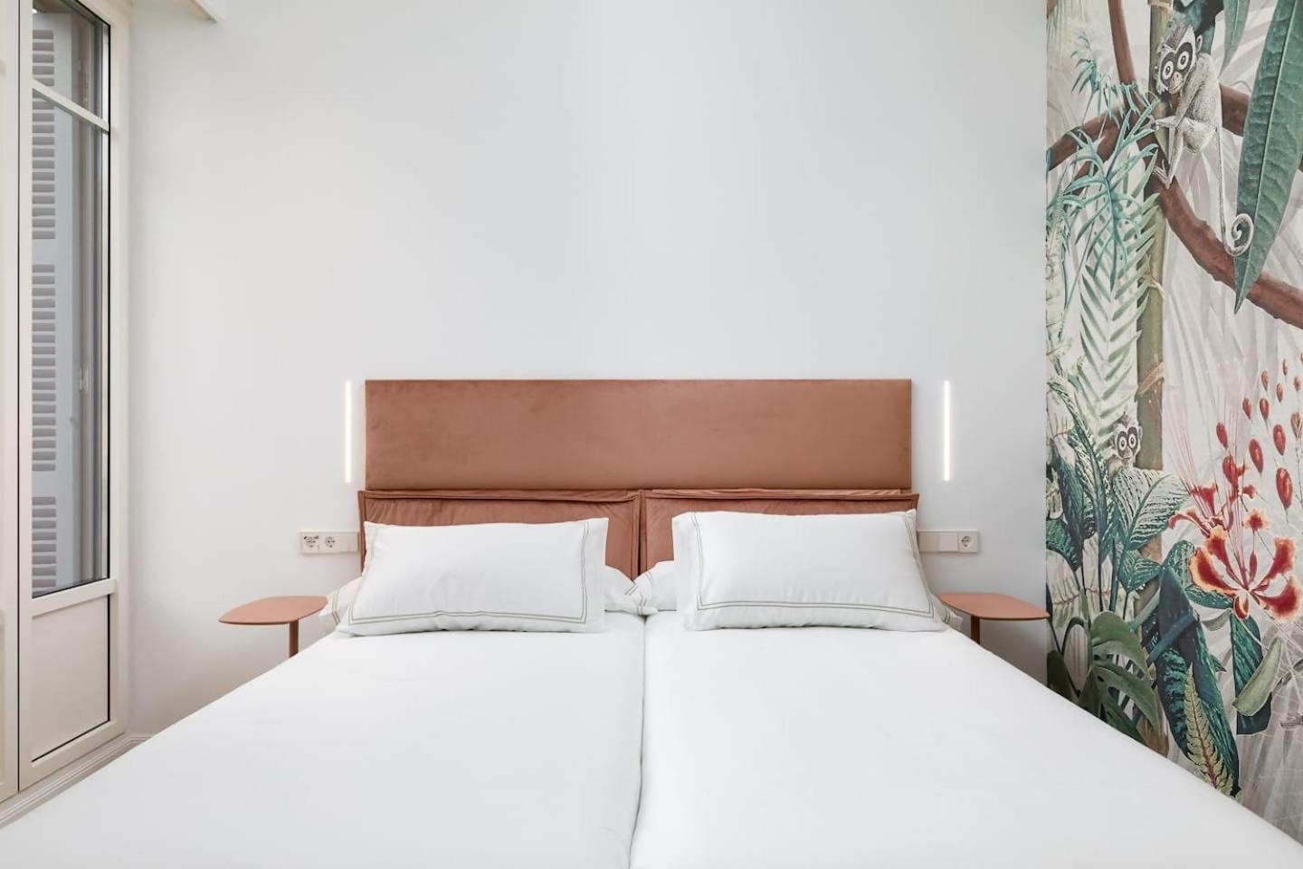 Mondrian New Ac Design Lovers Near La Concha Сан Себастиан Екстериор снимка